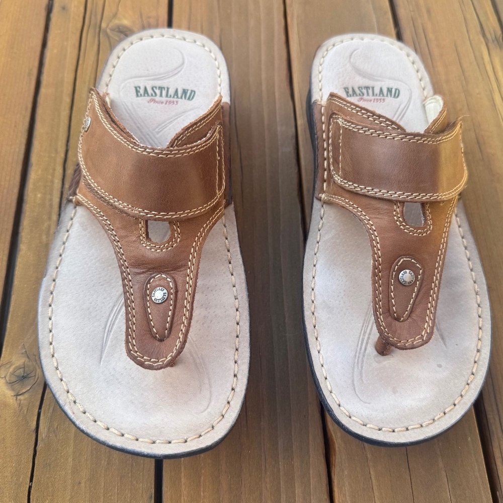 Eastland Sole Train Leather Flip Flops